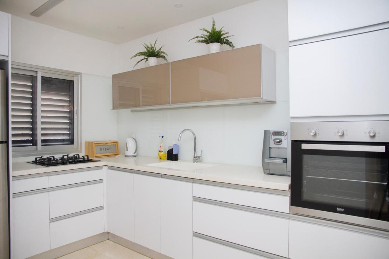 Apartment Etsel Bat Yam Exterior foto