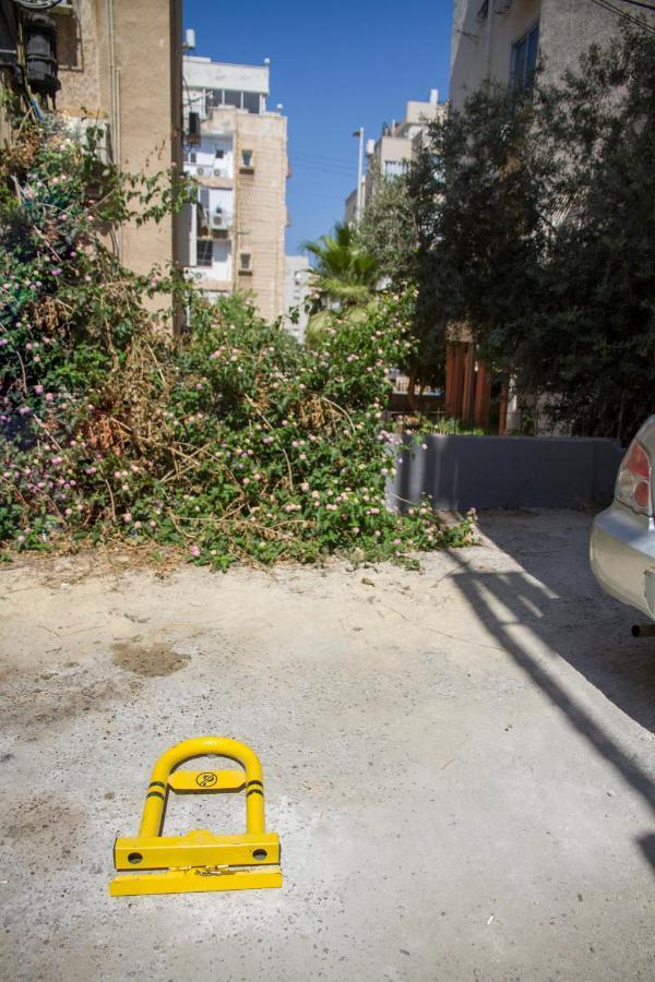 Apartment Etsel Bat Yam Exterior foto