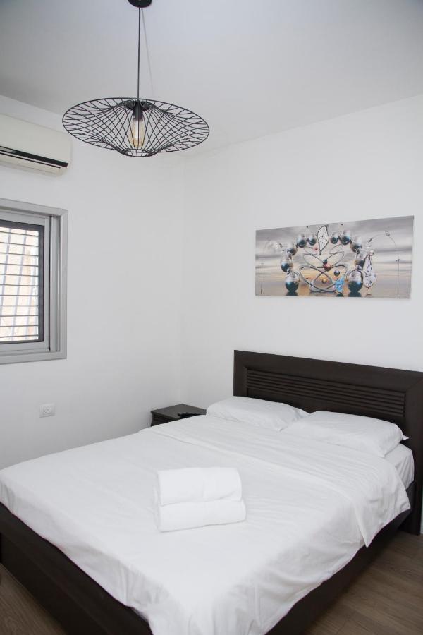 Apartment Etsel Bat Yam Exterior foto