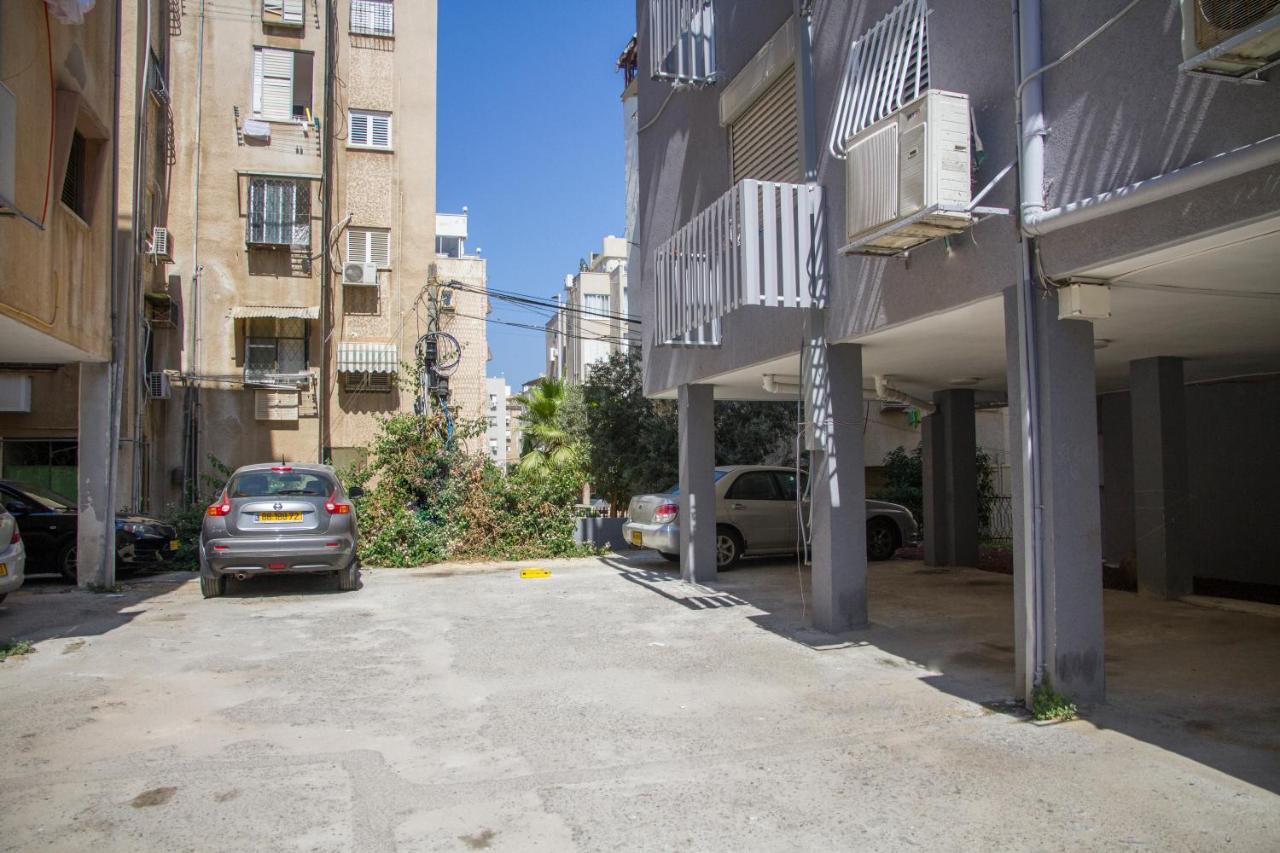 Apartment Etsel Bat Yam Exterior foto